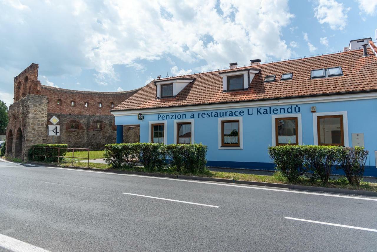Penzion a restaurace U Kalendů Strážnice Bagian luar foto